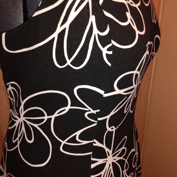 🔥NWOT 🔥 DKNY Sleeveless Dress Women's Size 14 - Picture 4 of 8